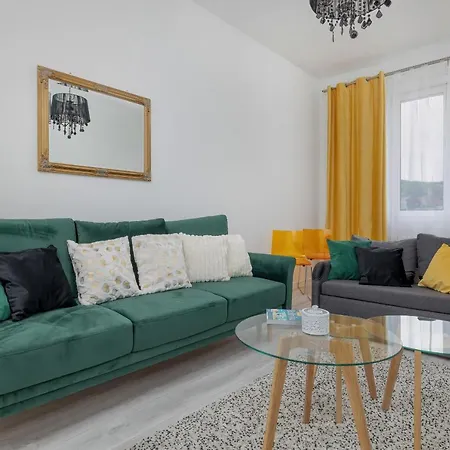 Spacious Grunwaldzka 77 Wrzeszcz By Renters Apartment *