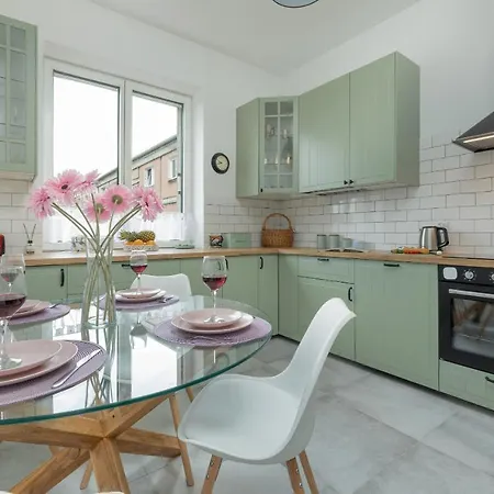 Apartment Spacious Grunwaldzka 77 Wrzeszcz By Renters Gdansk