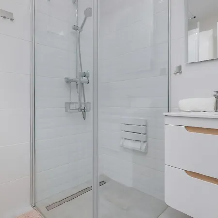 Spacious Grunwaldzka 77 Wrzeszcz By Renters
